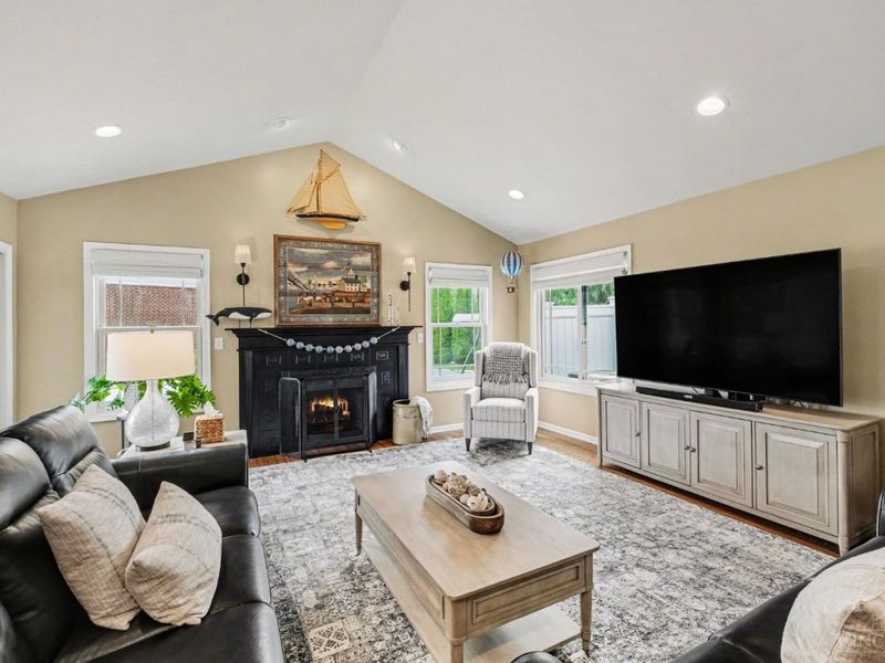 300 Sagewood Court, Monroe, OH 45050 Photo 8