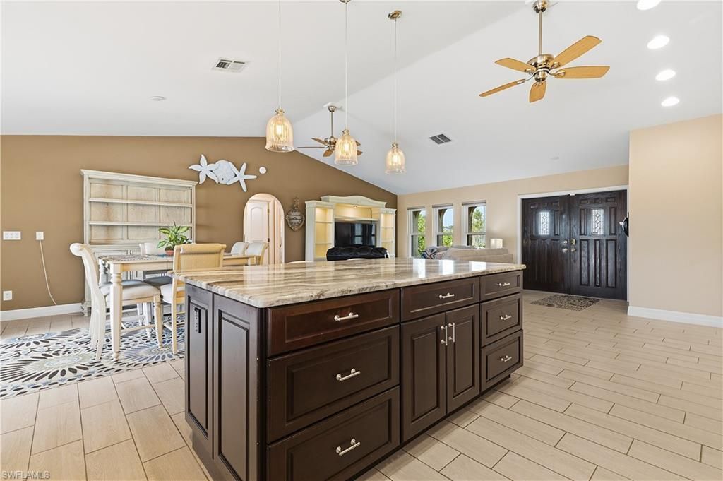 2018 SE 29th St, Cape Coral, FL 33904 Photo