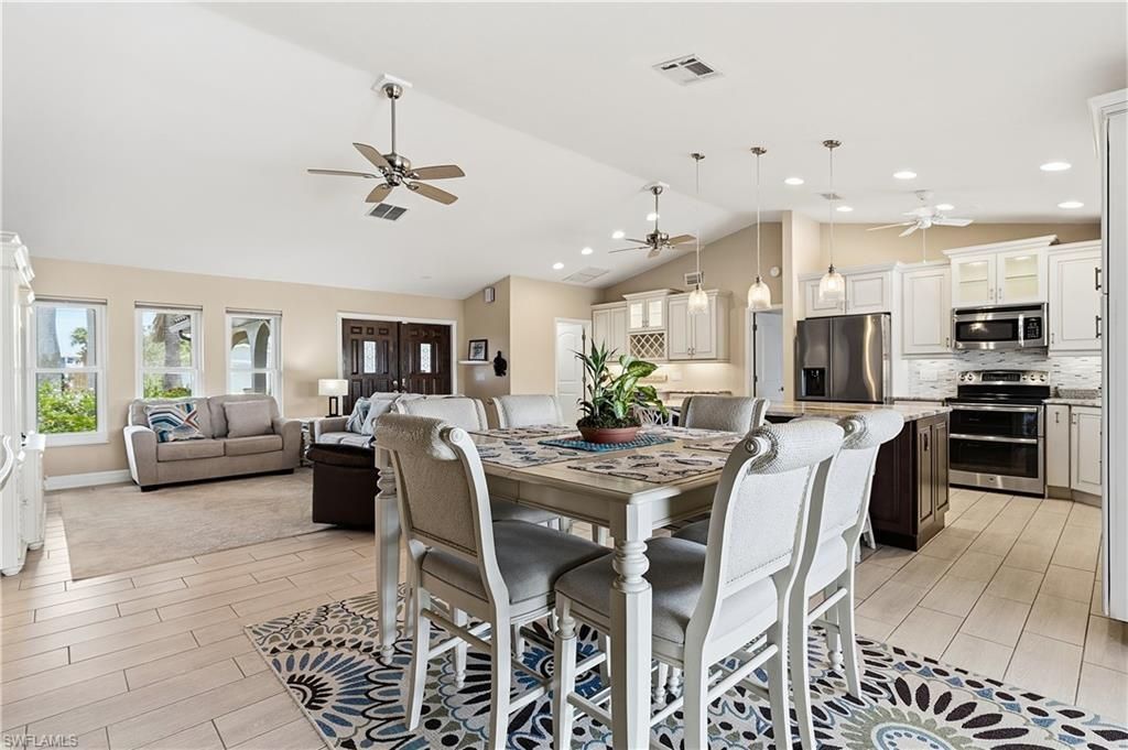 2018 SE 29th St, Cape Coral, FL 33904 Photo