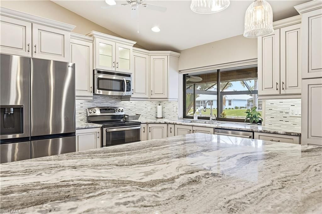 2018 SE 29th St, Cape Coral, FL 33904 Photo