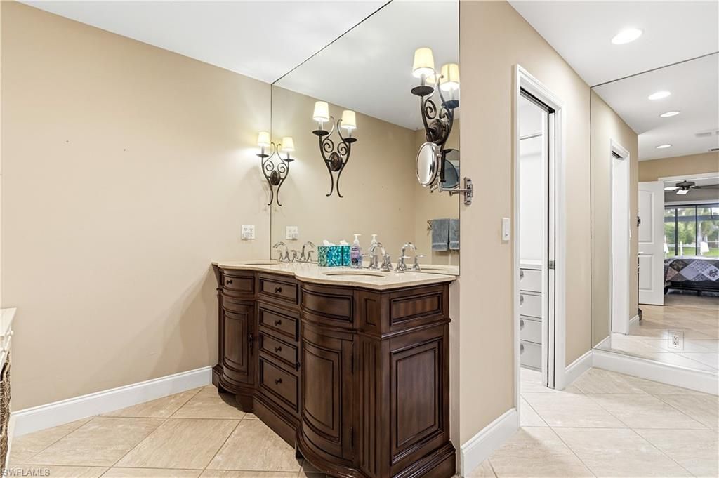 2018 SE 29th St, Cape Coral, FL 33904 Photo