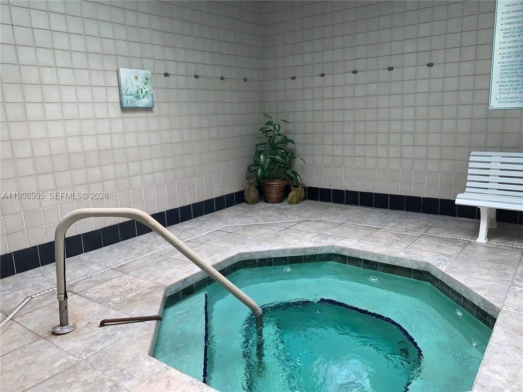 1100 Colony Point Cir, Unit 105, Pembroke Pines, FL 33026 Photo