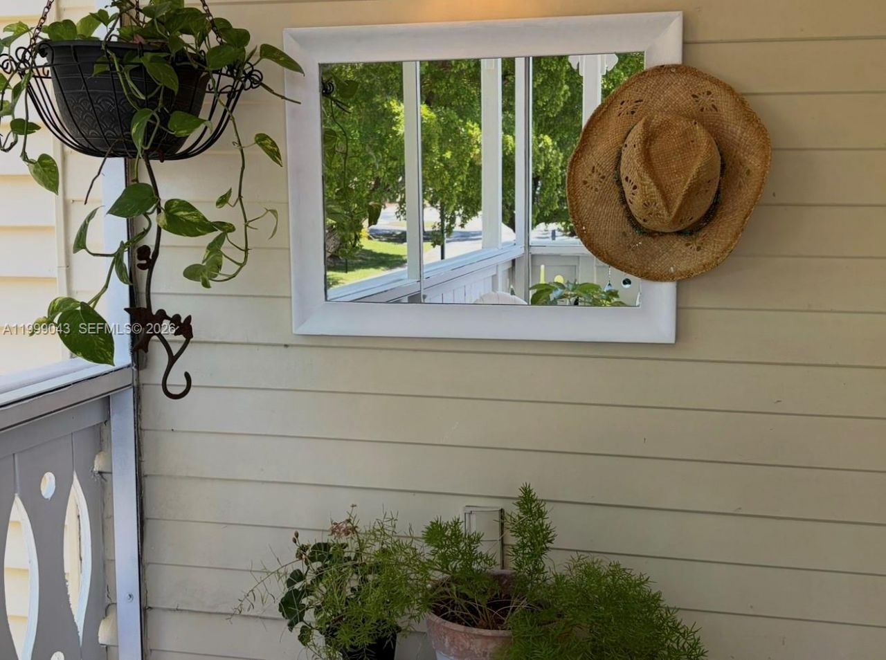 10441 Mahogany Key Cir, Unit 202, Miami, FL 33196 Photo