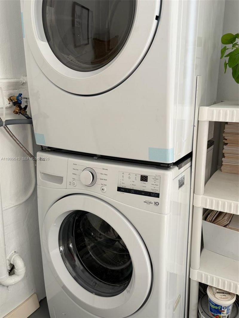 10441 Mahogany Key Cir, Unit 202, Miami, FL 33196 Photo