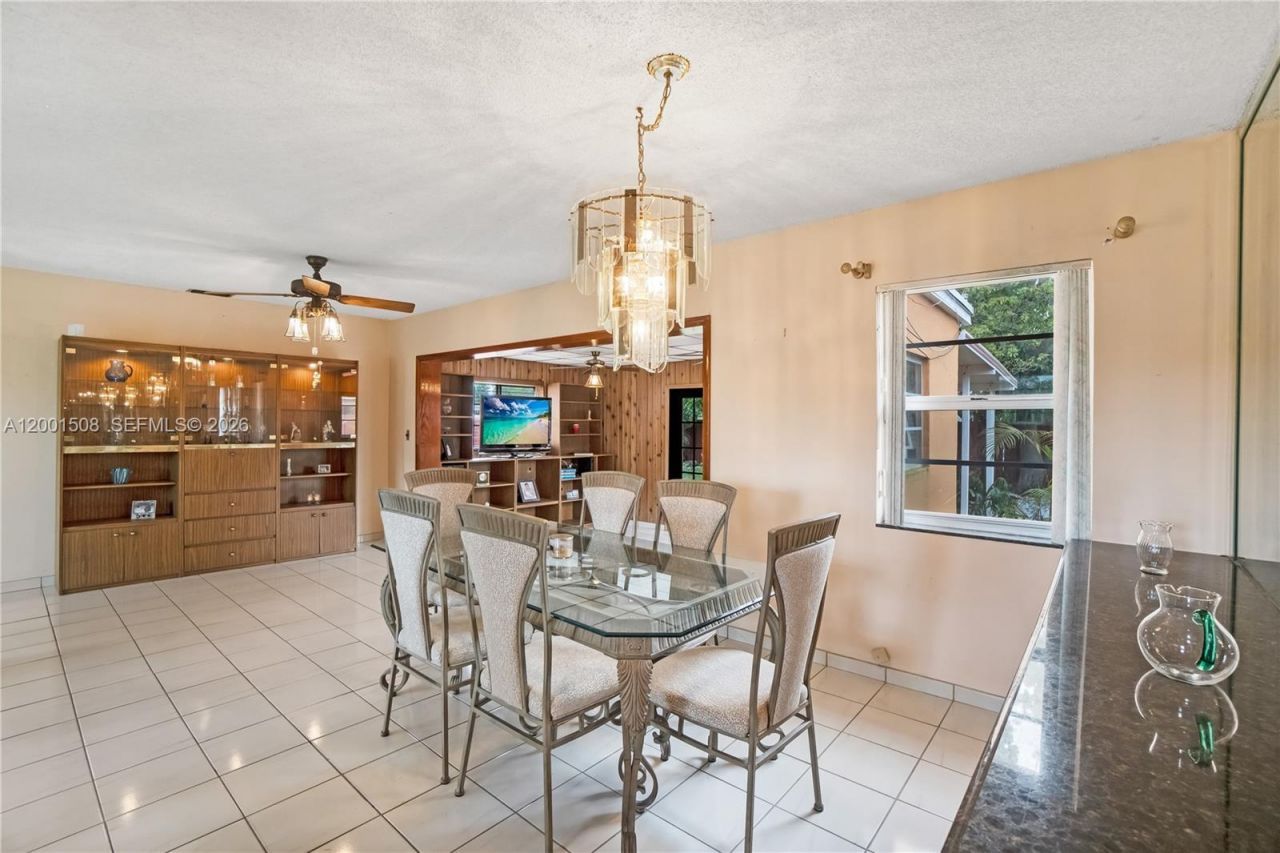 3240 SW 96th Ave, Miami, FL 33165 Photo