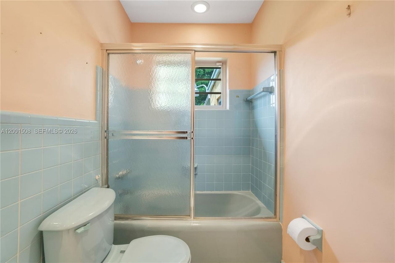 3240 SW 96th Ave, Miami, FL 33165 Photo