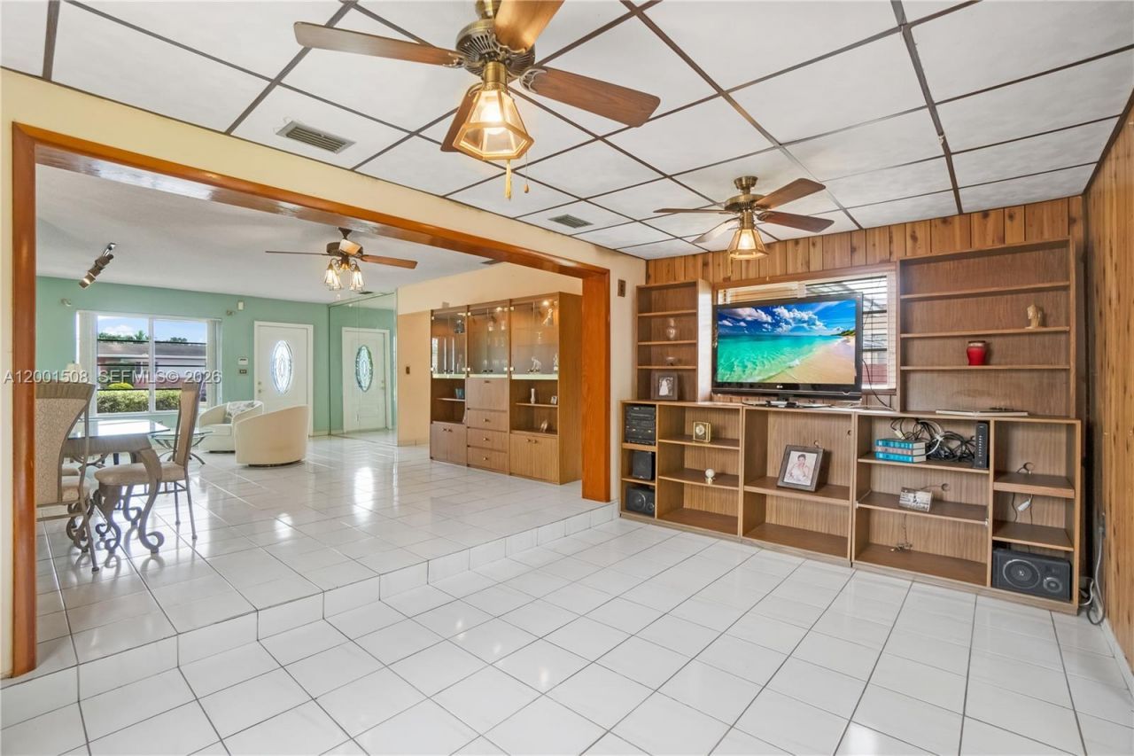 3240 SW 96th Ave, Miami, FL 33165 Photo