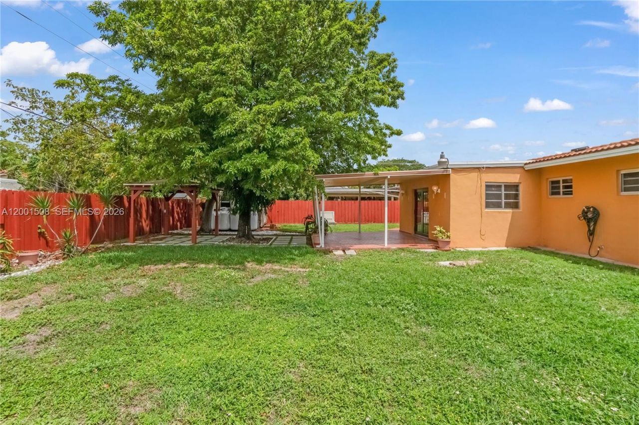 3240 SW 96th Ave, Miami, FL 33165 Photo