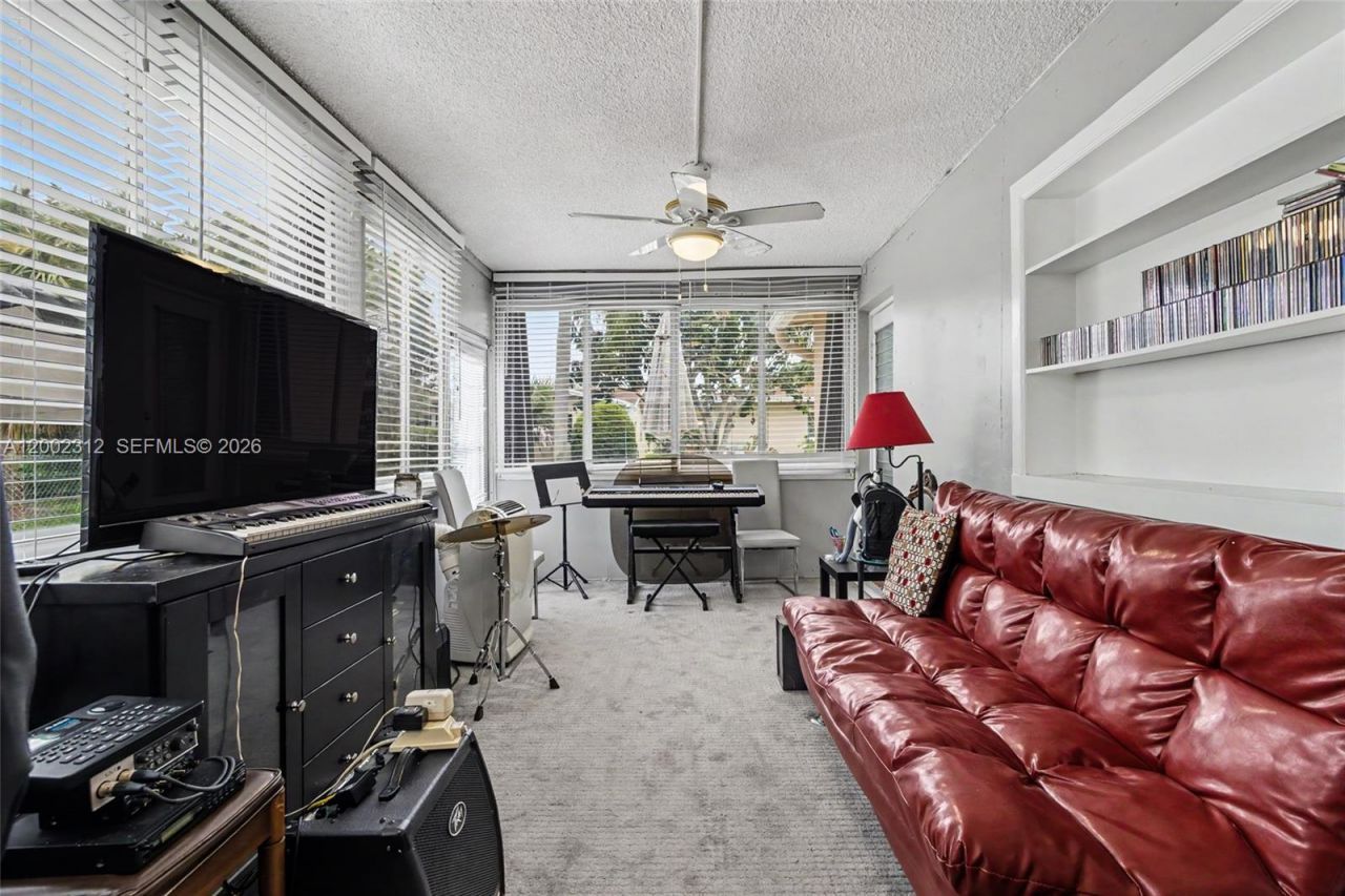 4871 NW 13th Ave, Deerfield Beach, FL 33064 Photo