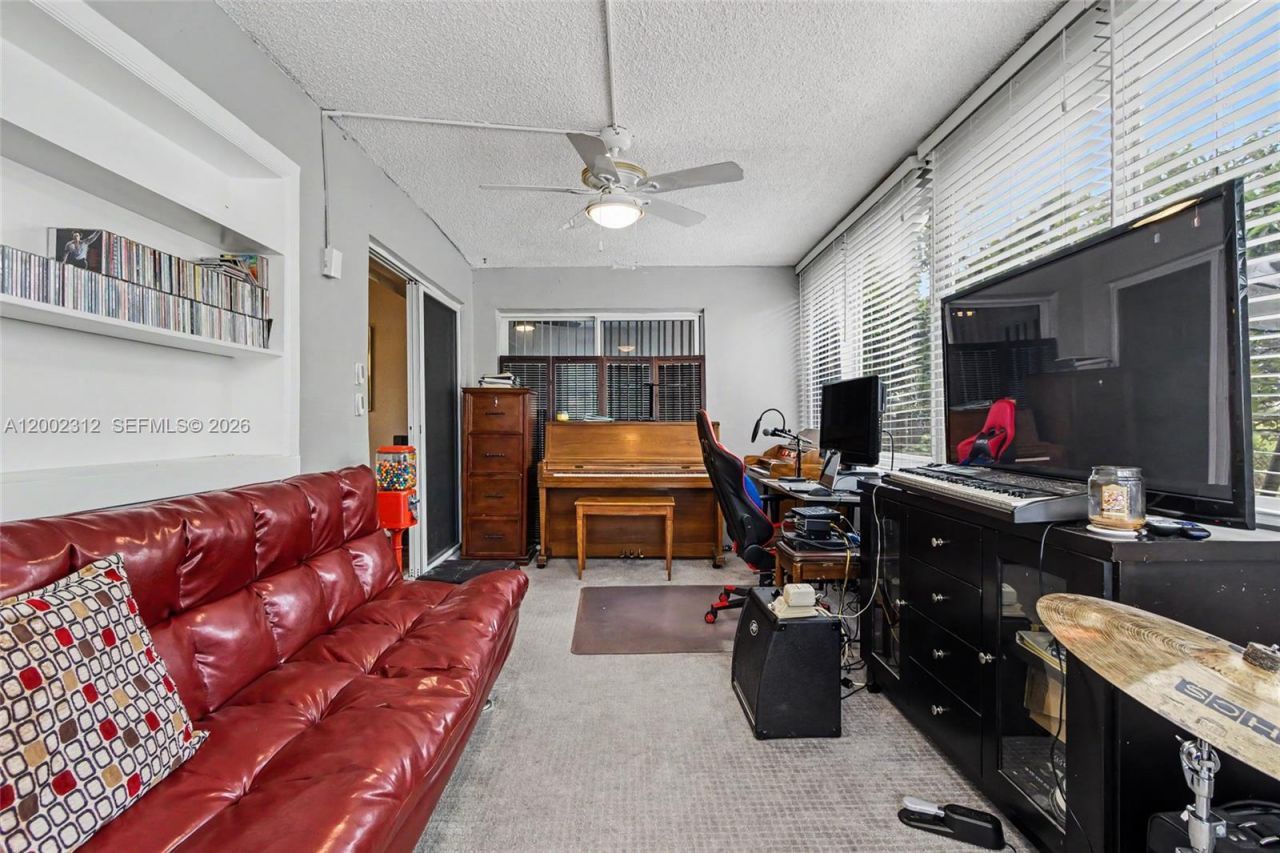 4871 NW 13th Ave, Deerfield Beach, FL 33064 Photo