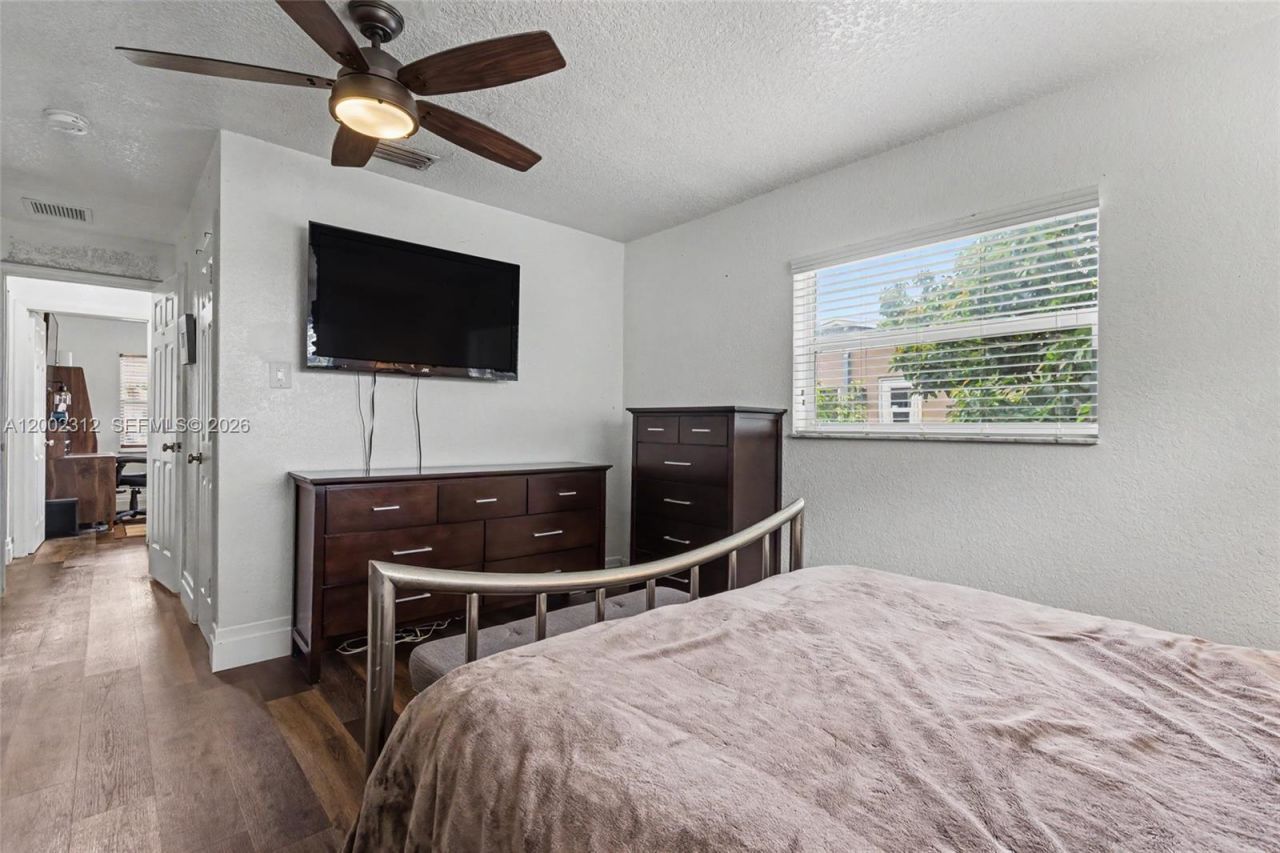4871 NW 13th Ave, Deerfield Beach, FL 33064 Photo