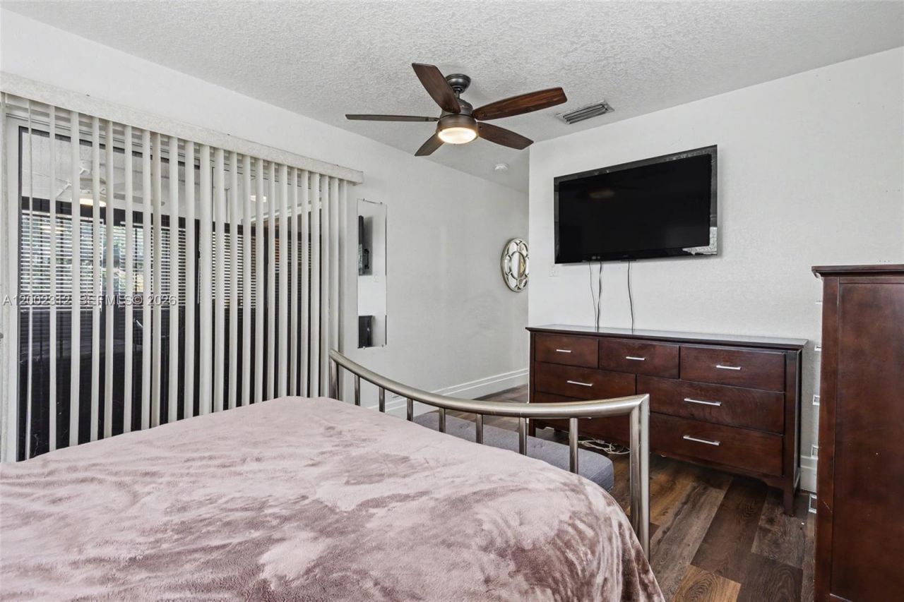 4871 NW 13th Ave, Deerfield Beach, FL 33064 Photo
