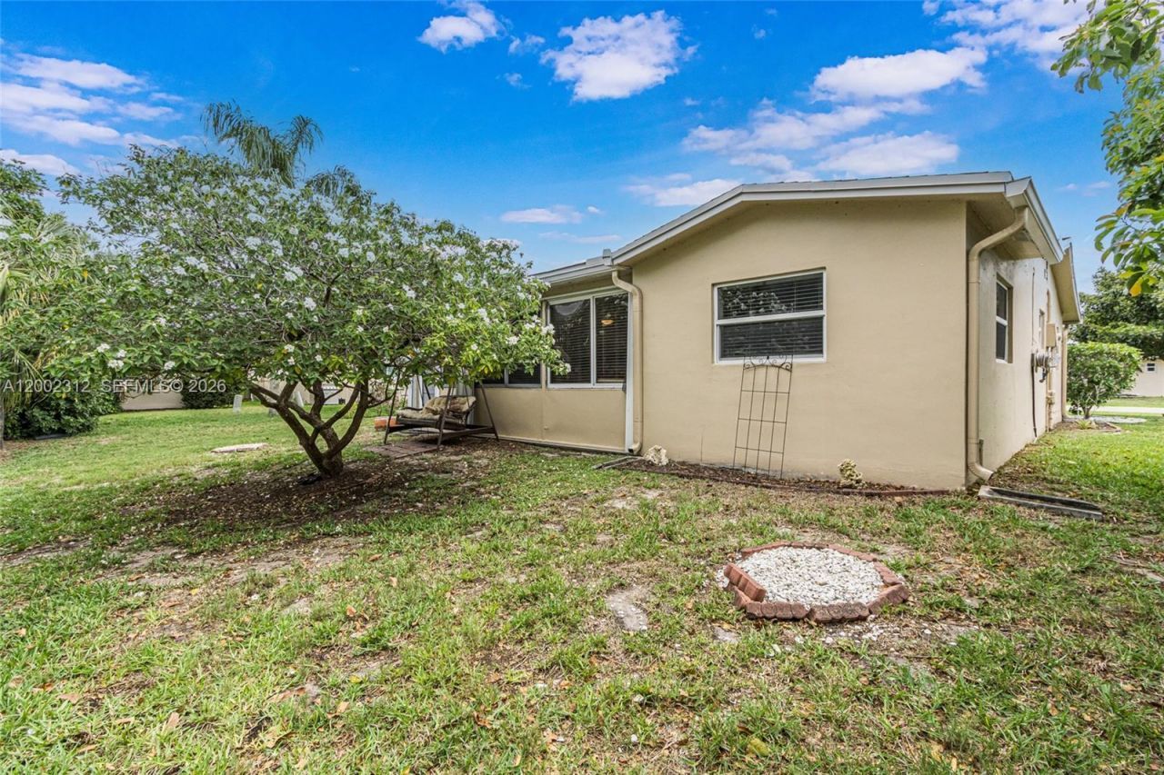 4871 NW 13th Ave, Deerfield Beach, FL 33064 Photo
