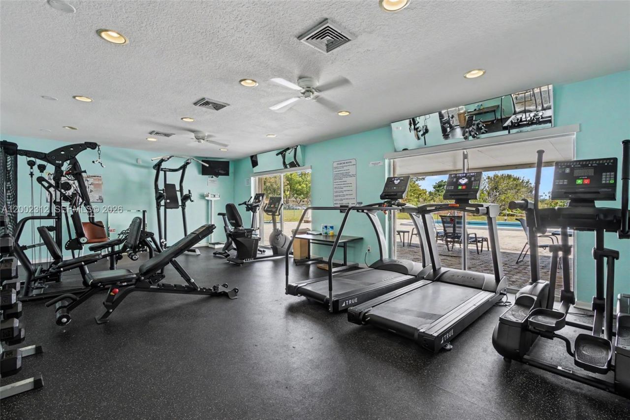 4871 NW 13th Ave, Deerfield Beach, FL 33064 Photo