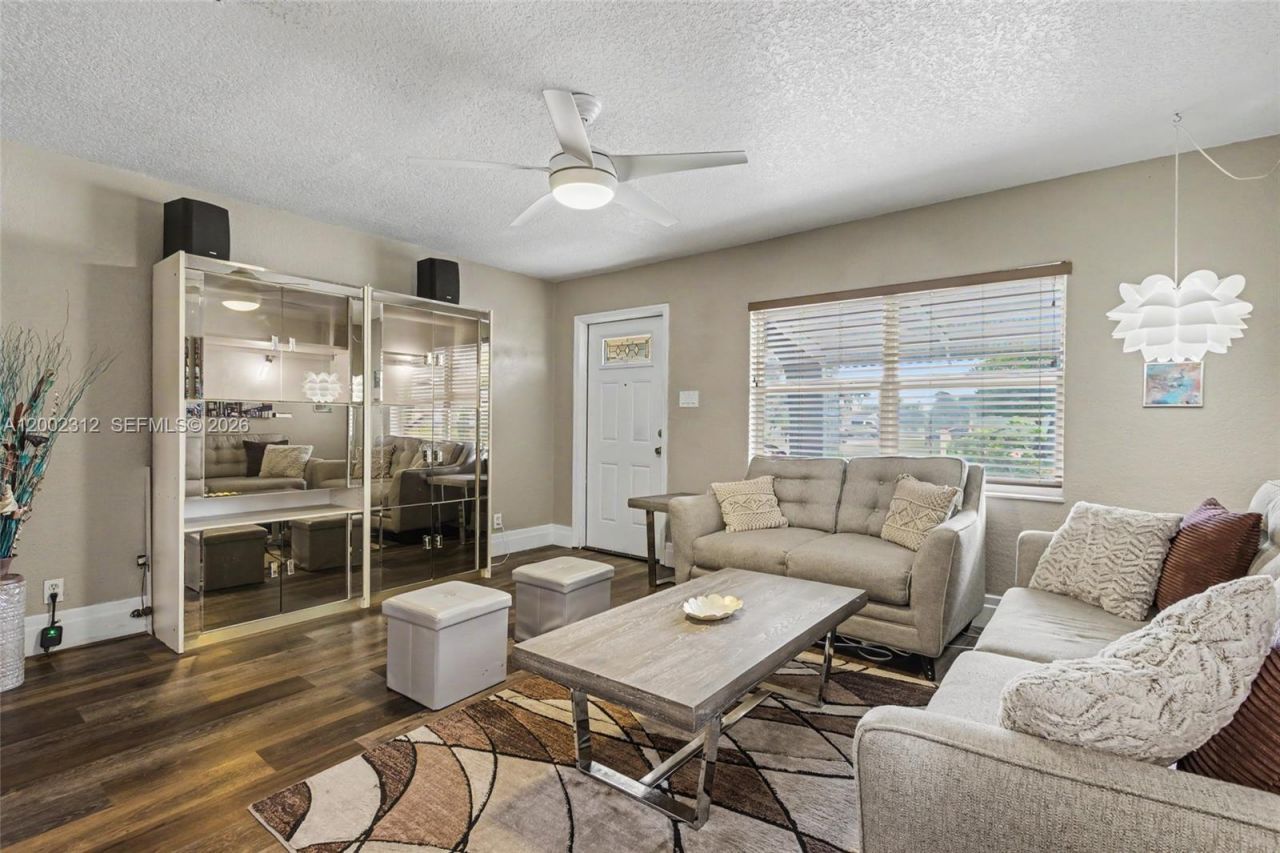 4871 NW 13th Ave, Deerfield Beach, FL 33064 Photo