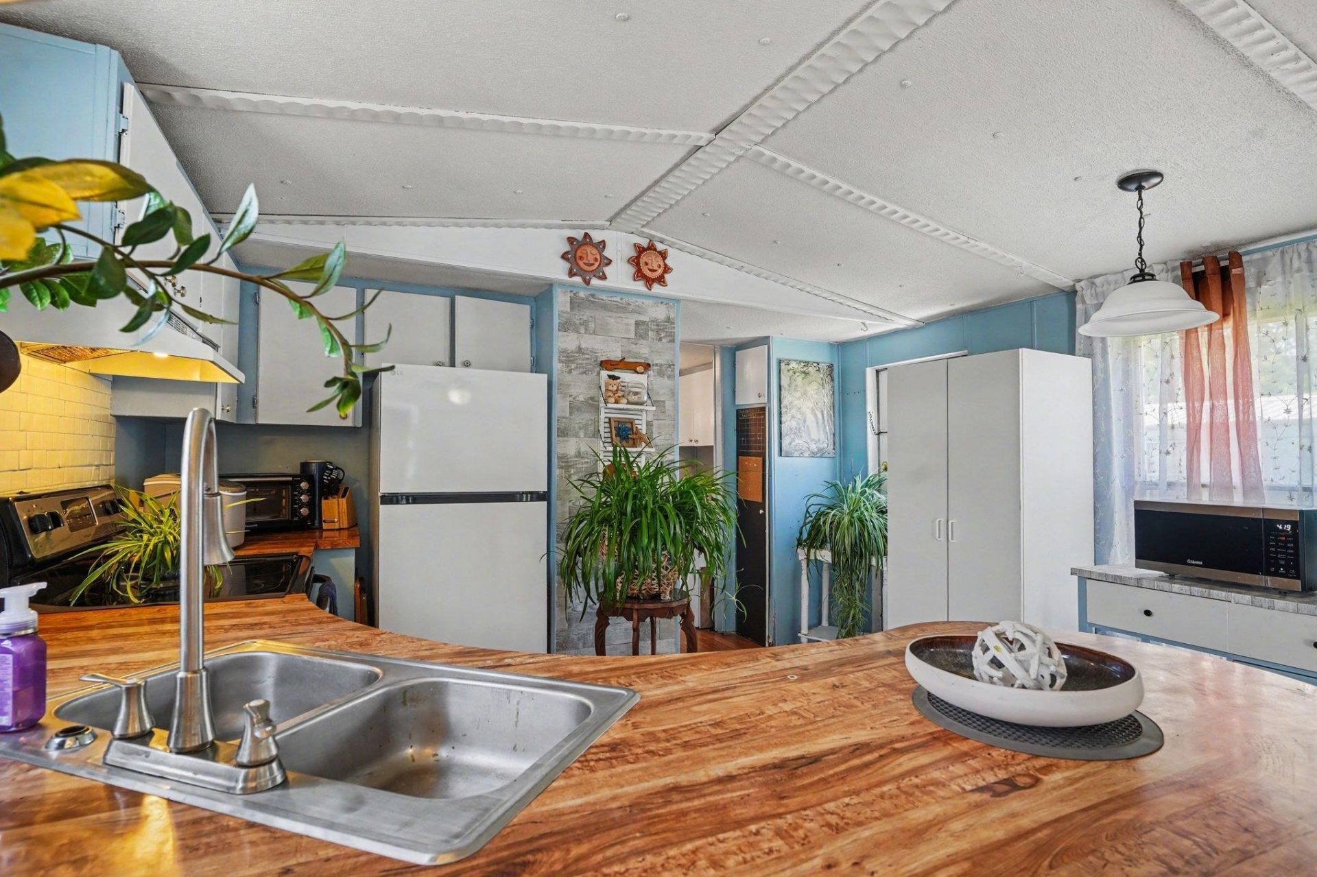 1661 Ursa Major Dr. Photo 14