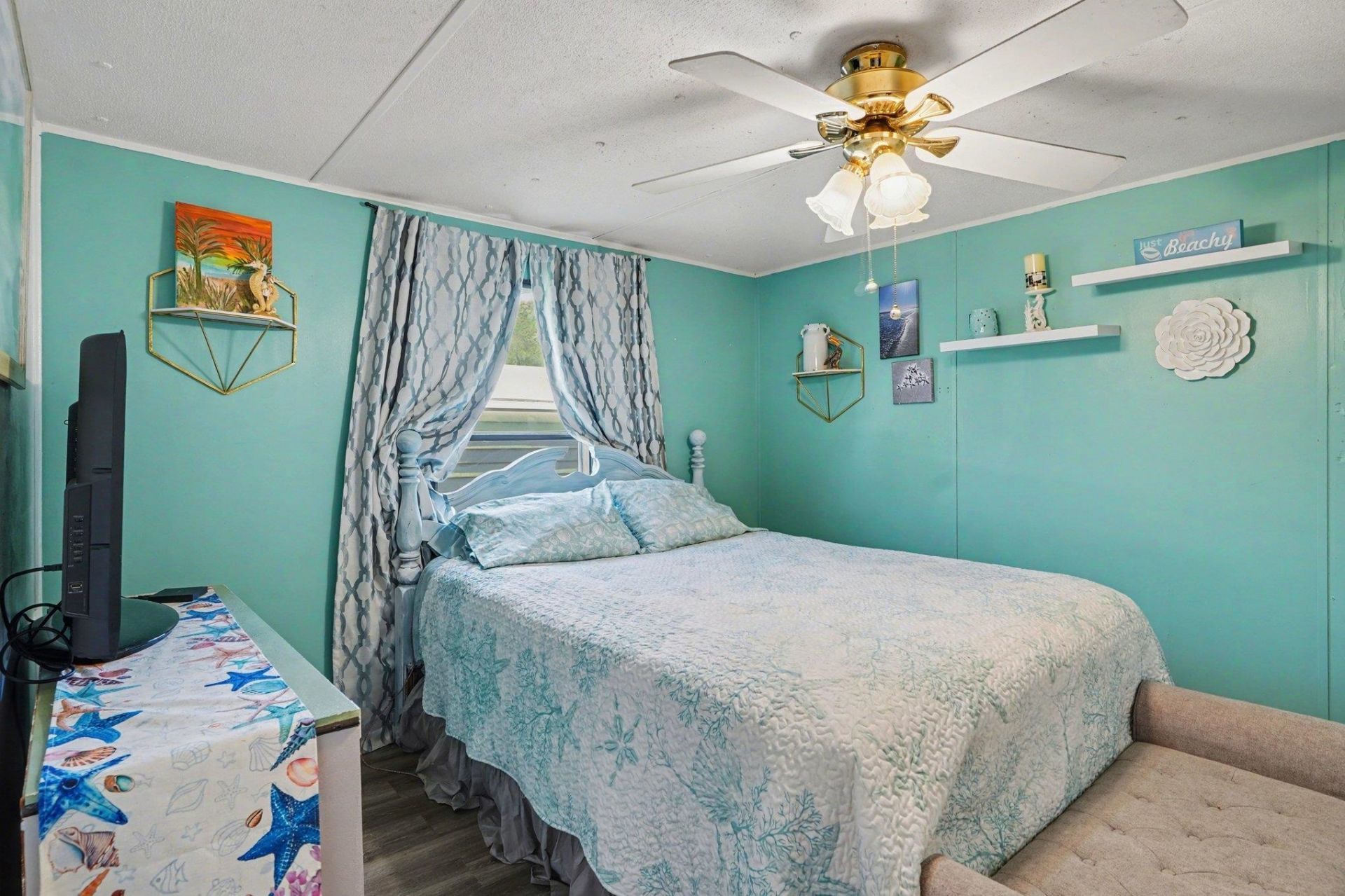 1661 Ursa Major Dr. Photo 15