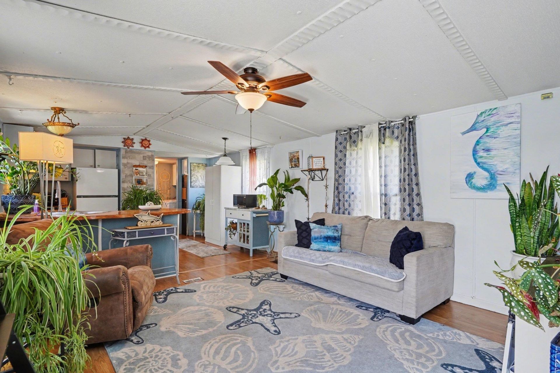 1661 Ursa Major Dr. Photo 8