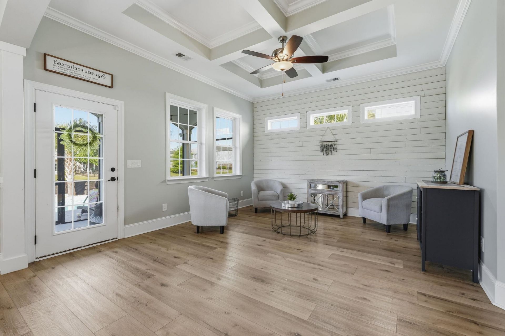 2101 Castille Dr. Photo 23