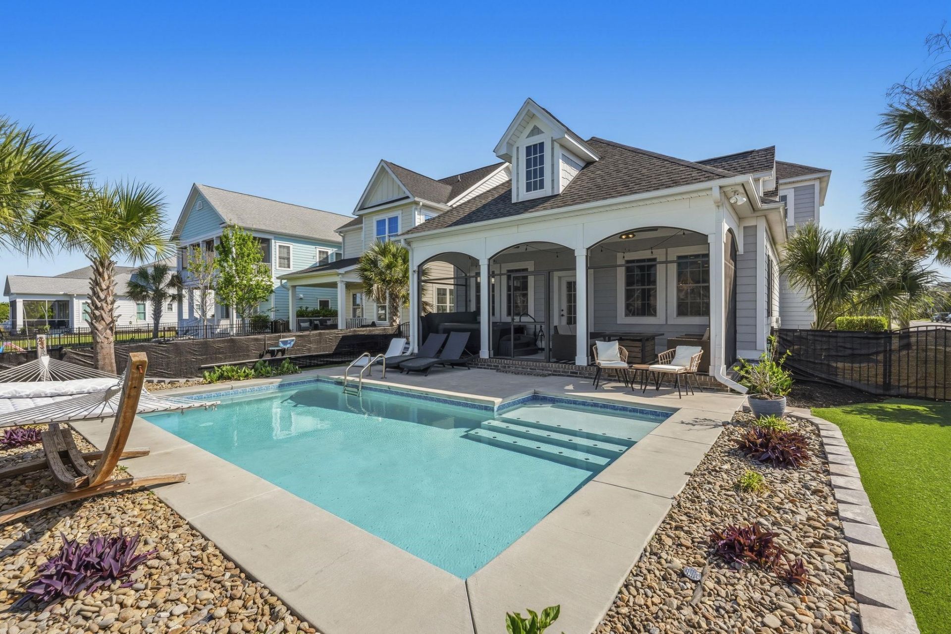 2101 Castille Dr. Photo 3