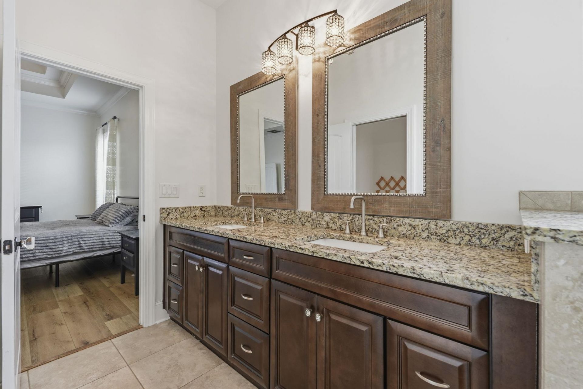 2101 Castille Dr. Photo 32