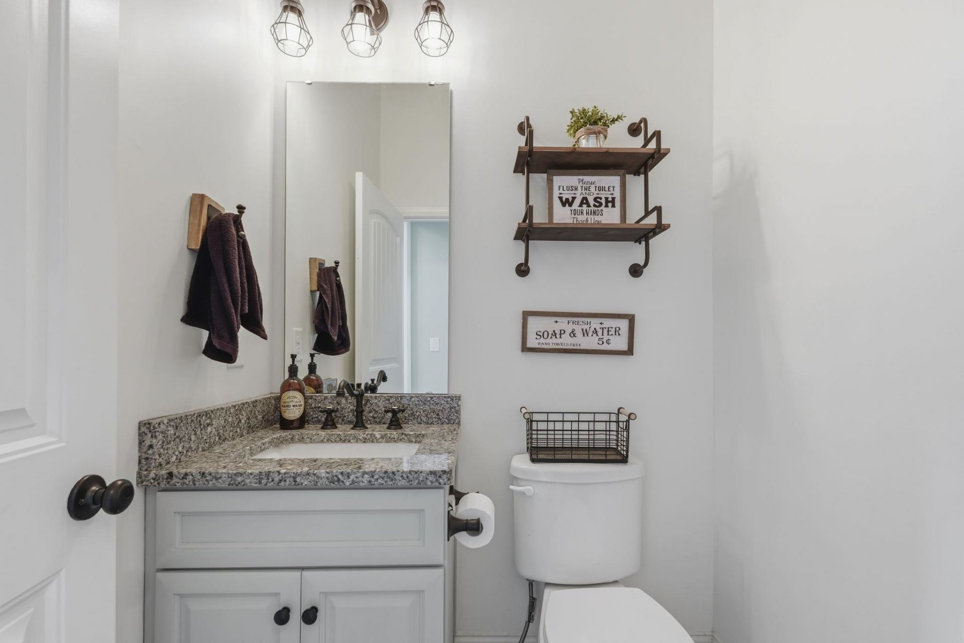 2101 Castille Dr. Photo 37