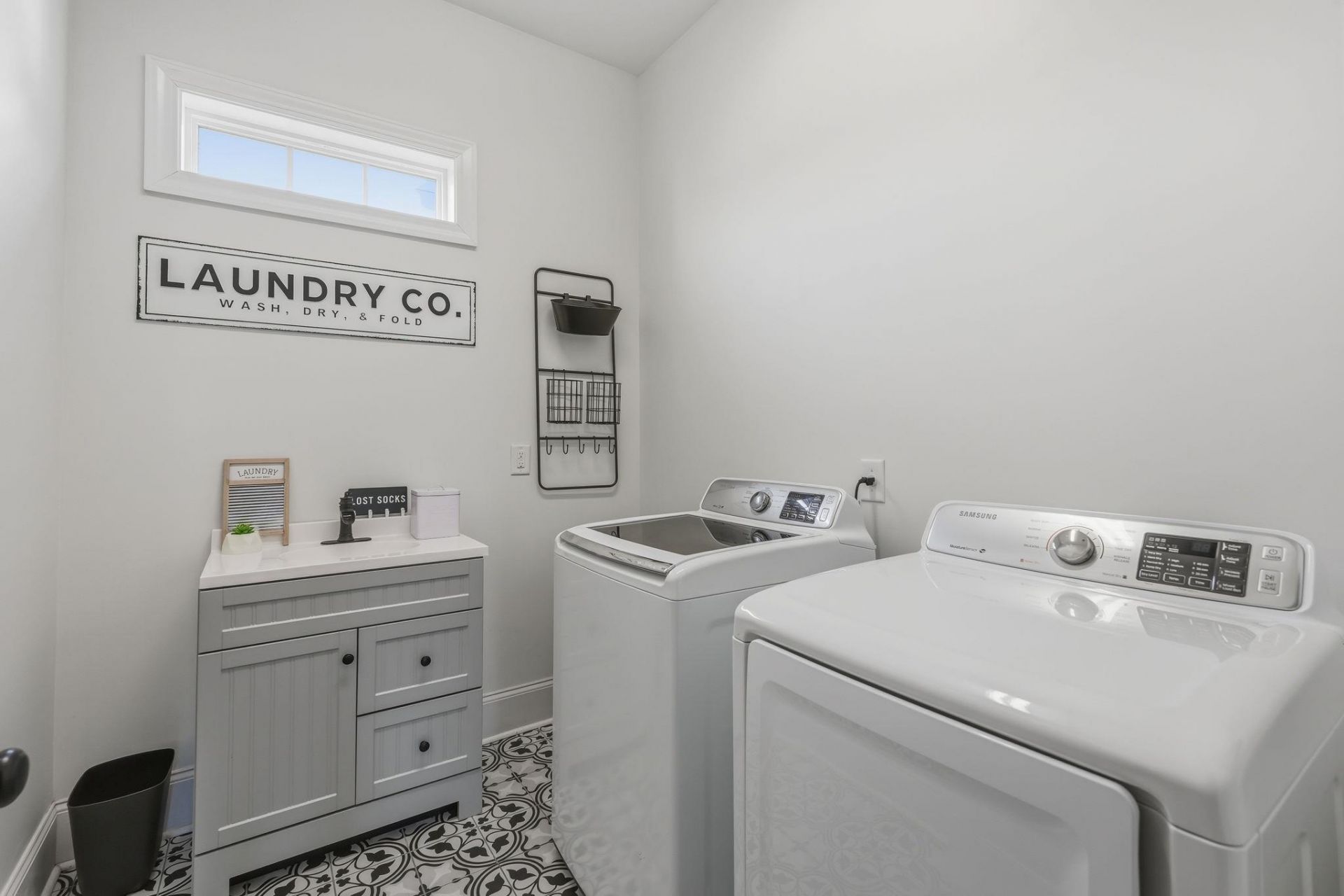 2101 Castille Dr. Photo 38