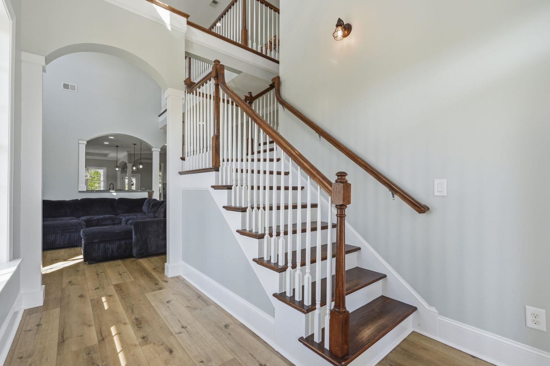 2101 Castille Dr. Photo 8