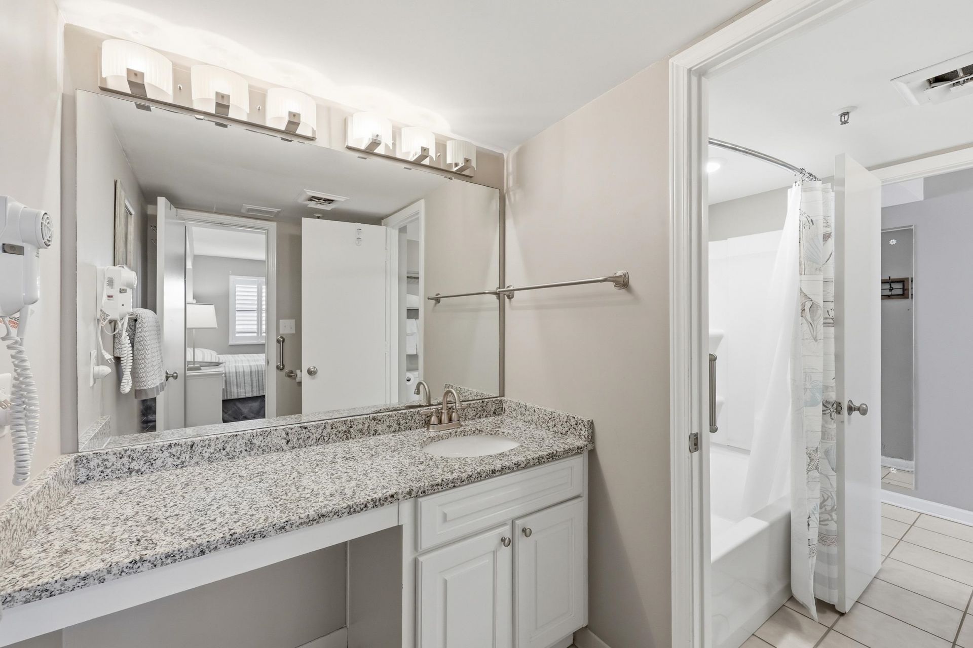 2500 N Ocean Blvd. Photo 21