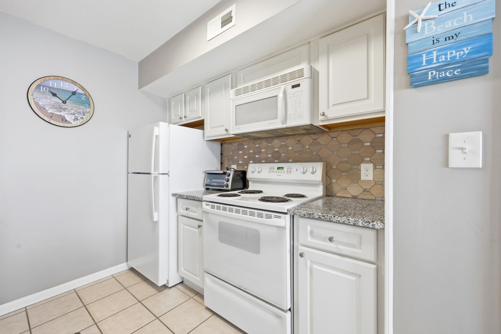 2500 N Ocean Blvd. Photo 8