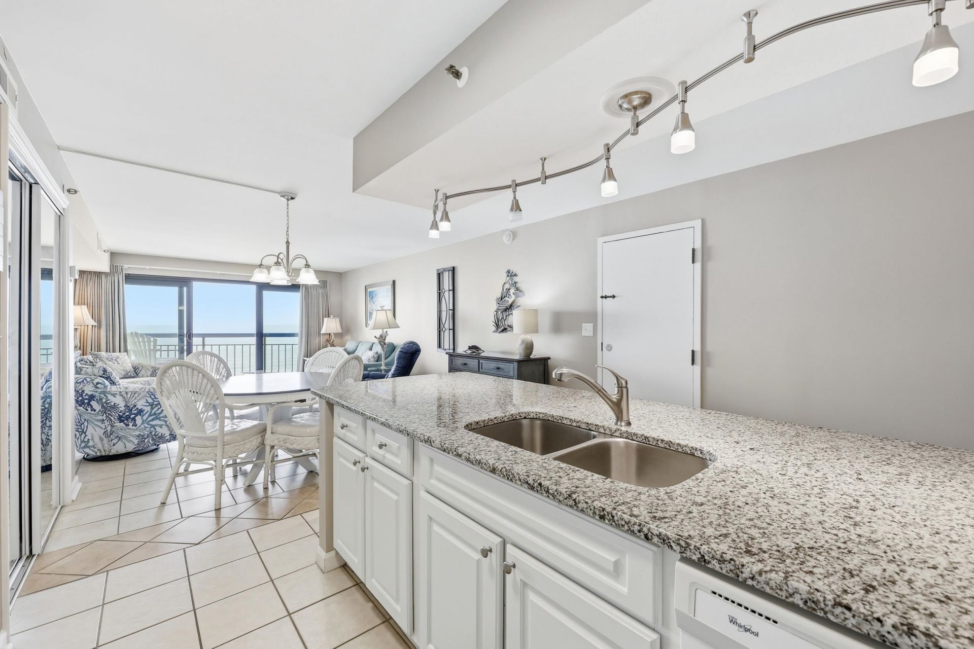 2500 N Ocean Blvd. Photo 9