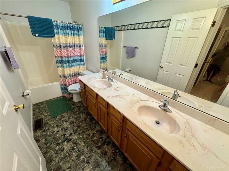 1904 Kenway Place, Middletown, OH 45044 Photo 8