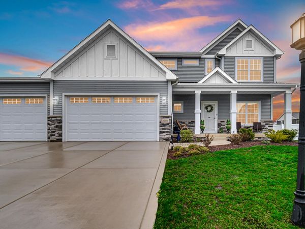 2207 Mary Lane , Valparaiso, IN 46383