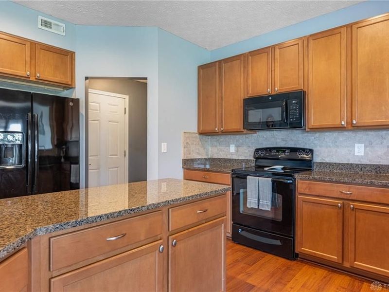 1919 Daffodil Drive, Beavercreek Township, OH 45385 Photo 13