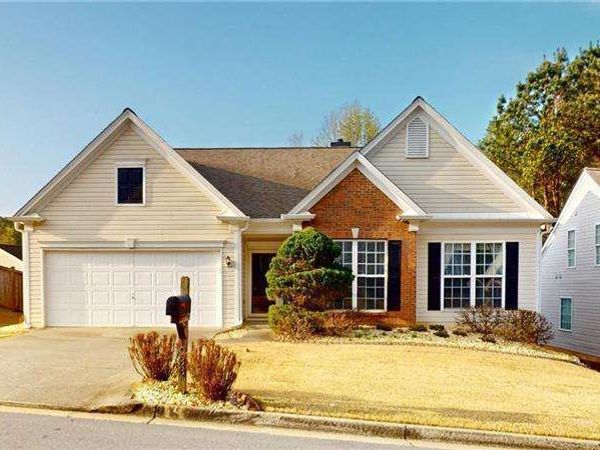 933 Santa Anita Drive, Woodstock, GA 30189