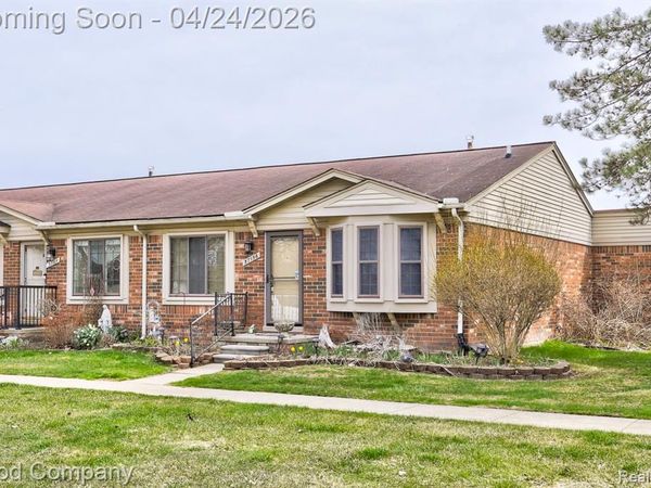 57156 Faircrest Drive, Washington Twp, MI 48094