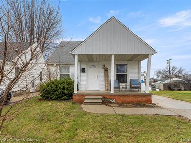 24052 Notre Dame Street, Dearborn, MI 48124