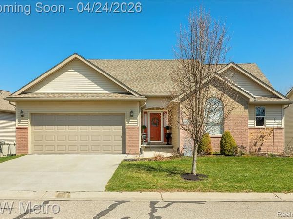 1398 Mallard Drive, Burton, MI 48509
