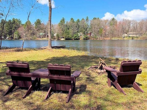 1176 S Gale Court, Wisconsin Dells, WI 53965