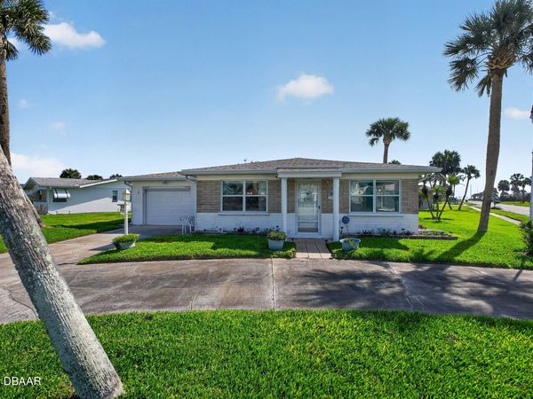 1 Melaleuca Circle, Ormond Beach, FL 32176