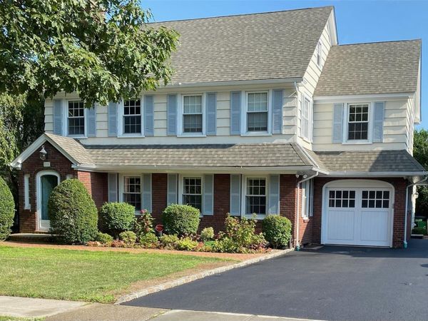 118 4th Street , Garden City, NY 11530