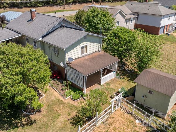 24 Midway Street, Granite Falls, NC 28630