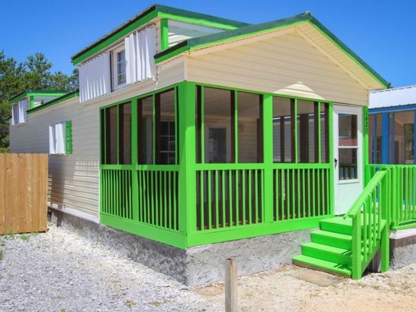 1425 Suncrest Street, Gulf Breeze, FL 32563