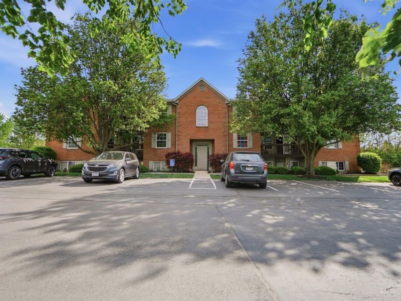 6362 Chimney Court, Mason, OH 45040 Photo 3