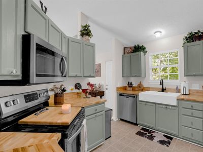 225 Burma Road , Lexington, SC 29072