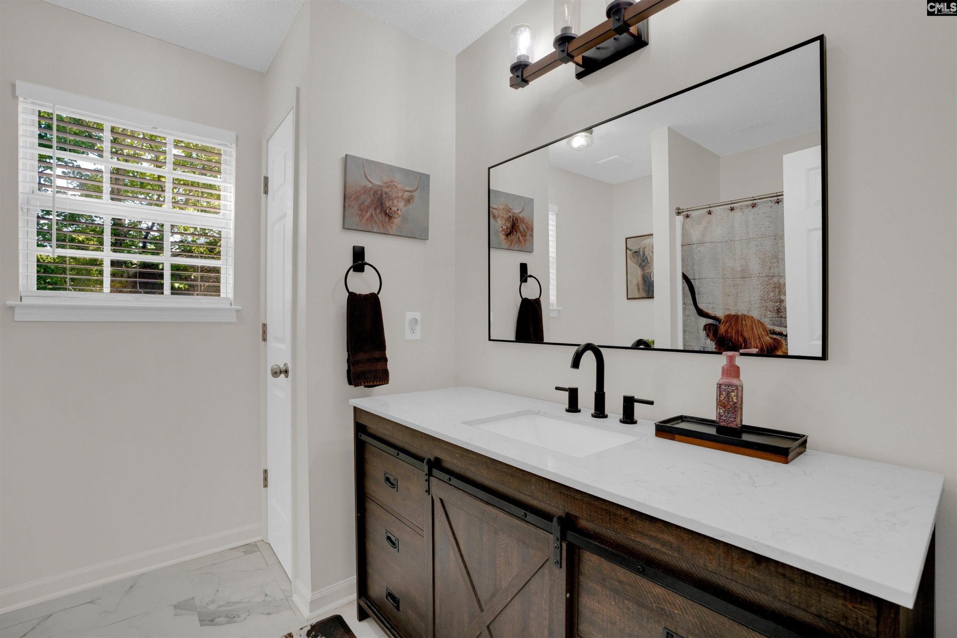 225 Burma Road Photo 10