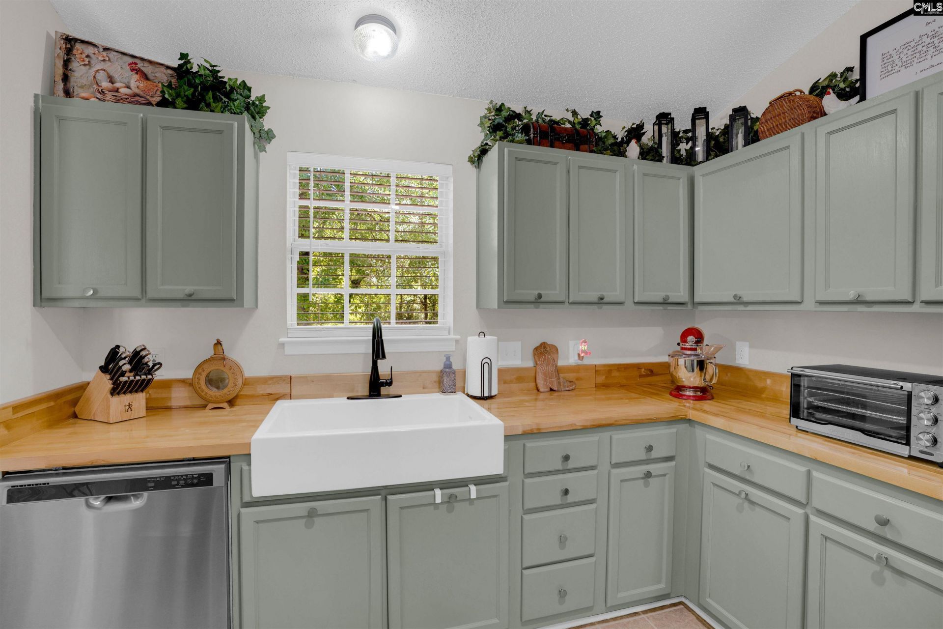 225 Burma Road Photo 9