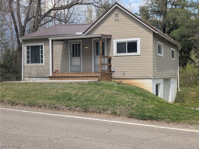 14644 State Route 37 E, Crooksville, OH 43731 Photo 2