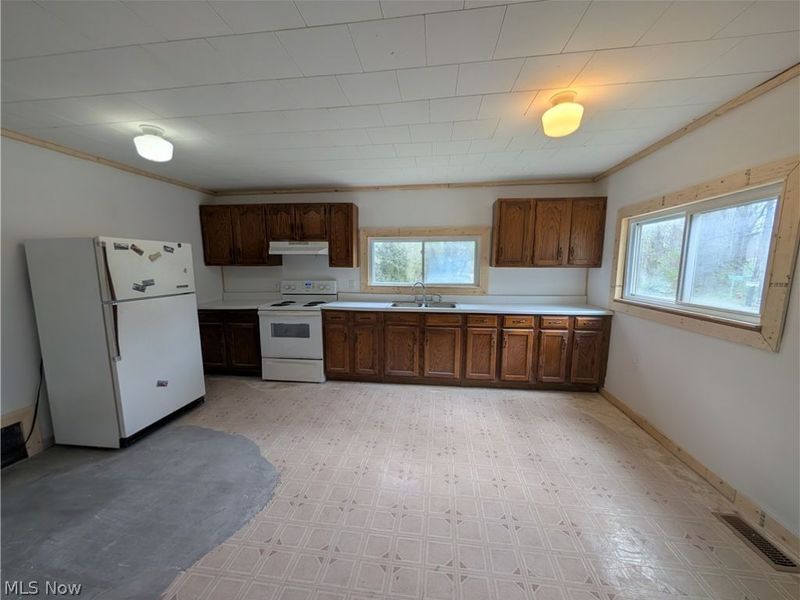 14644 State Route 37 E, Crooksville, OH 43731 Photo 6