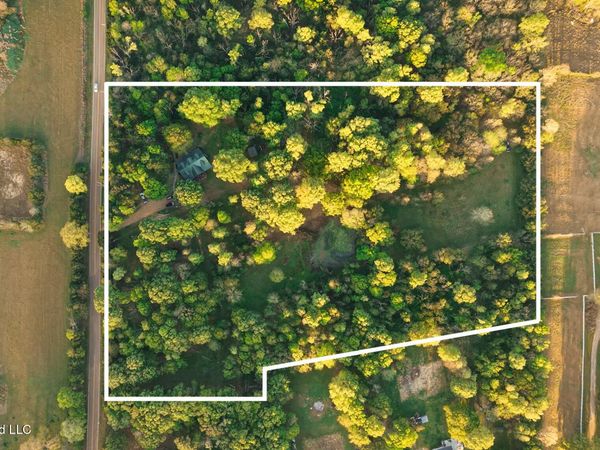 1090 Cedar Hill Road, Madison, MS 39110